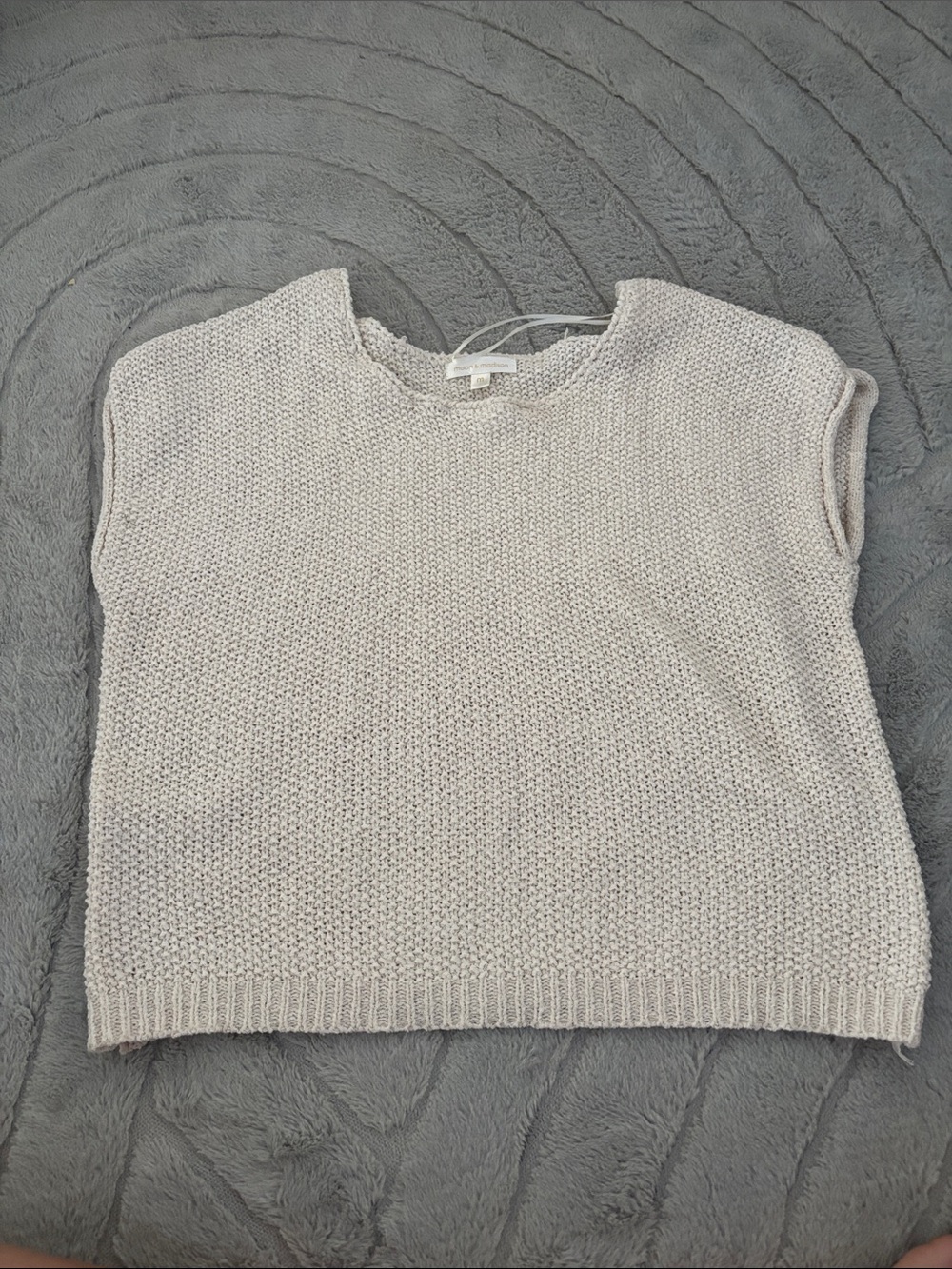 moon & madison Light Beige Knit Boxy Crewneck Sweater Vest
